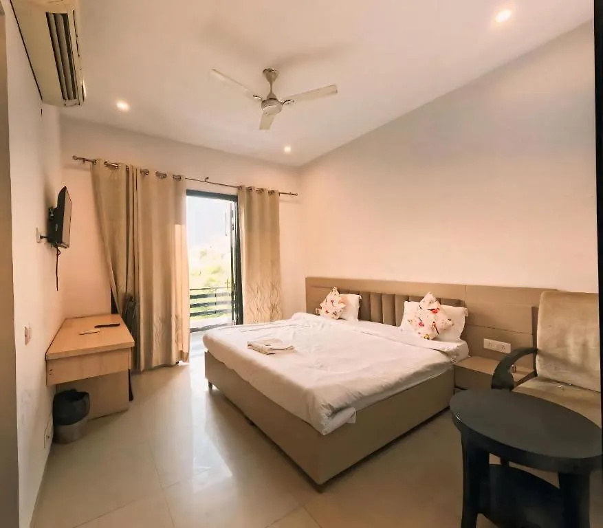 Apartament Opo Ministar Gurgaon Indie